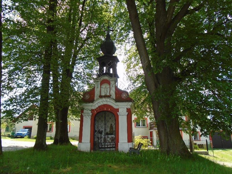 návesní kaple