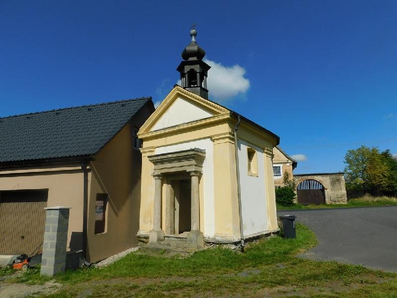 návesní kaple