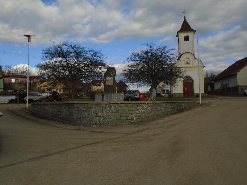 návesní kaple Korunování Panny Marie