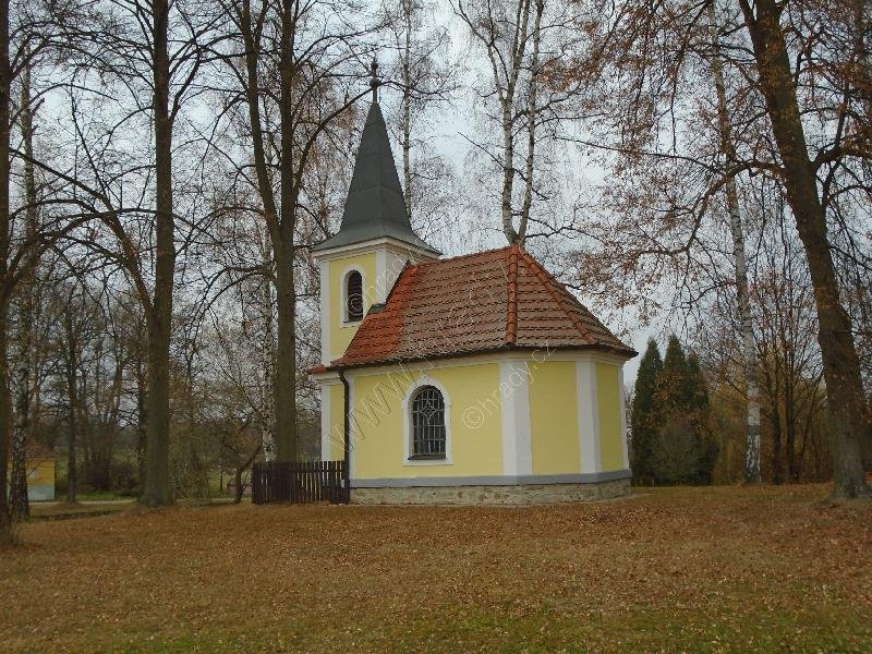 návesní kaple Panny Marie