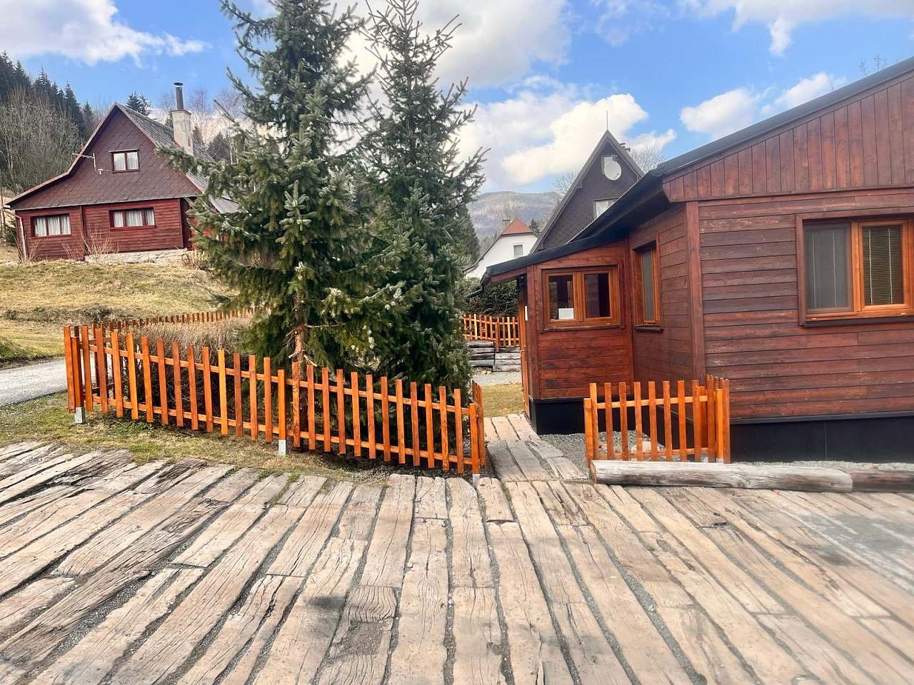 Novinka PLOT kolem celé chaičky