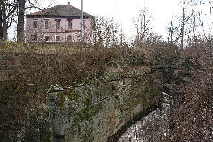 Novozámecká průrva