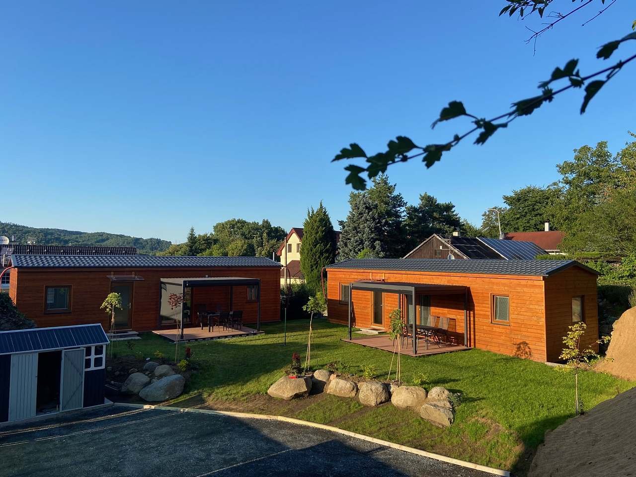 Oba domky společně