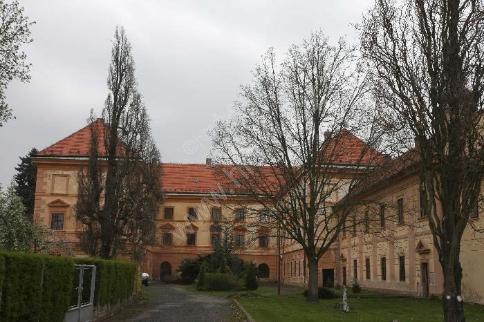Obříství