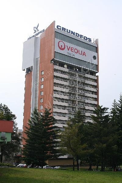 obytný dům s vodojemem