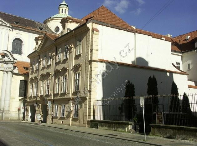 Oettingenský palác