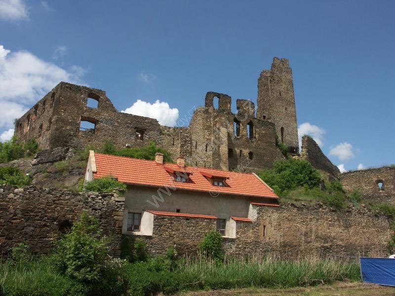Okoř