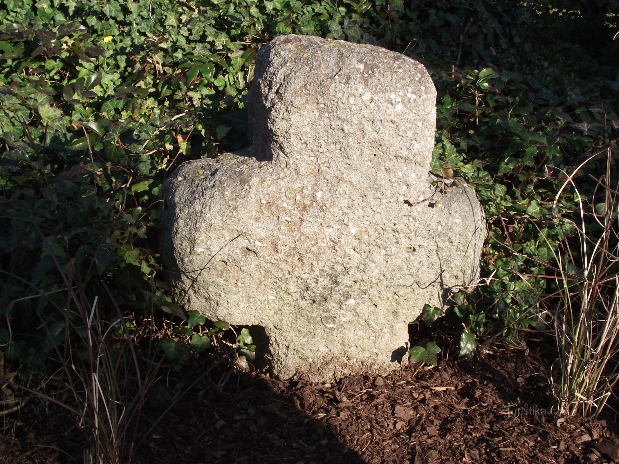 Olomouc (Neředín) - smírčí kříž