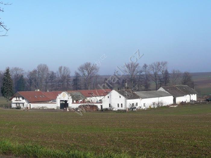 Otaslavice - horní tvrz