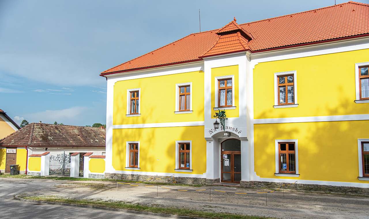 Panská - přední pohled