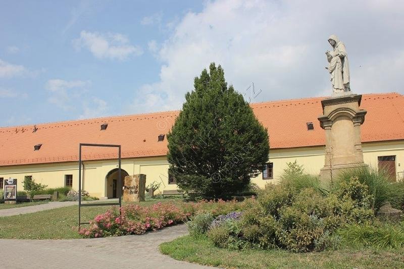 Panský dvůr