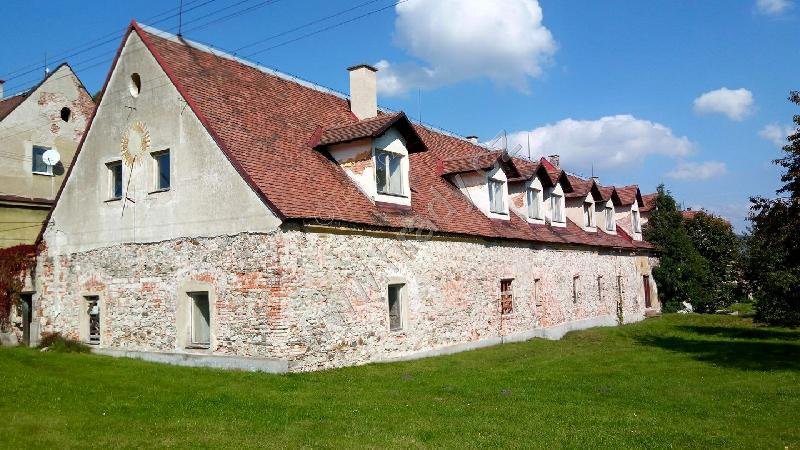 panský dvůr Doubravice