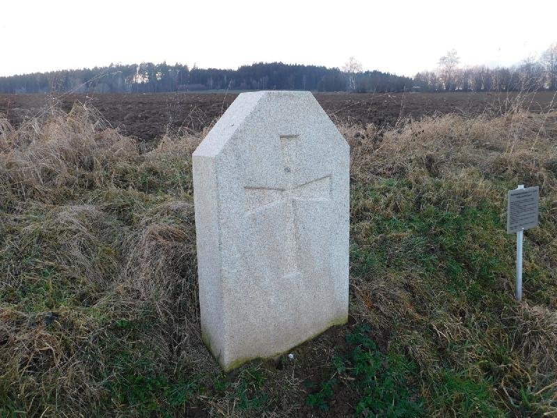 Pechův pamětní kámen