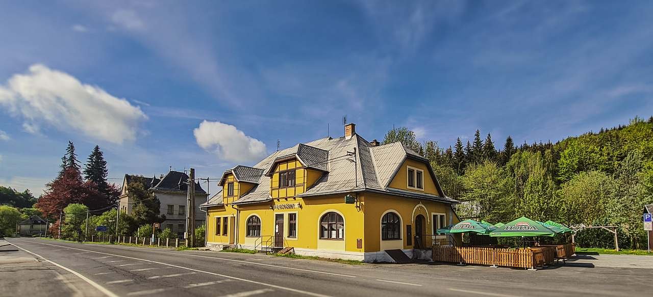 Penzion a Restaurace U Kovárny