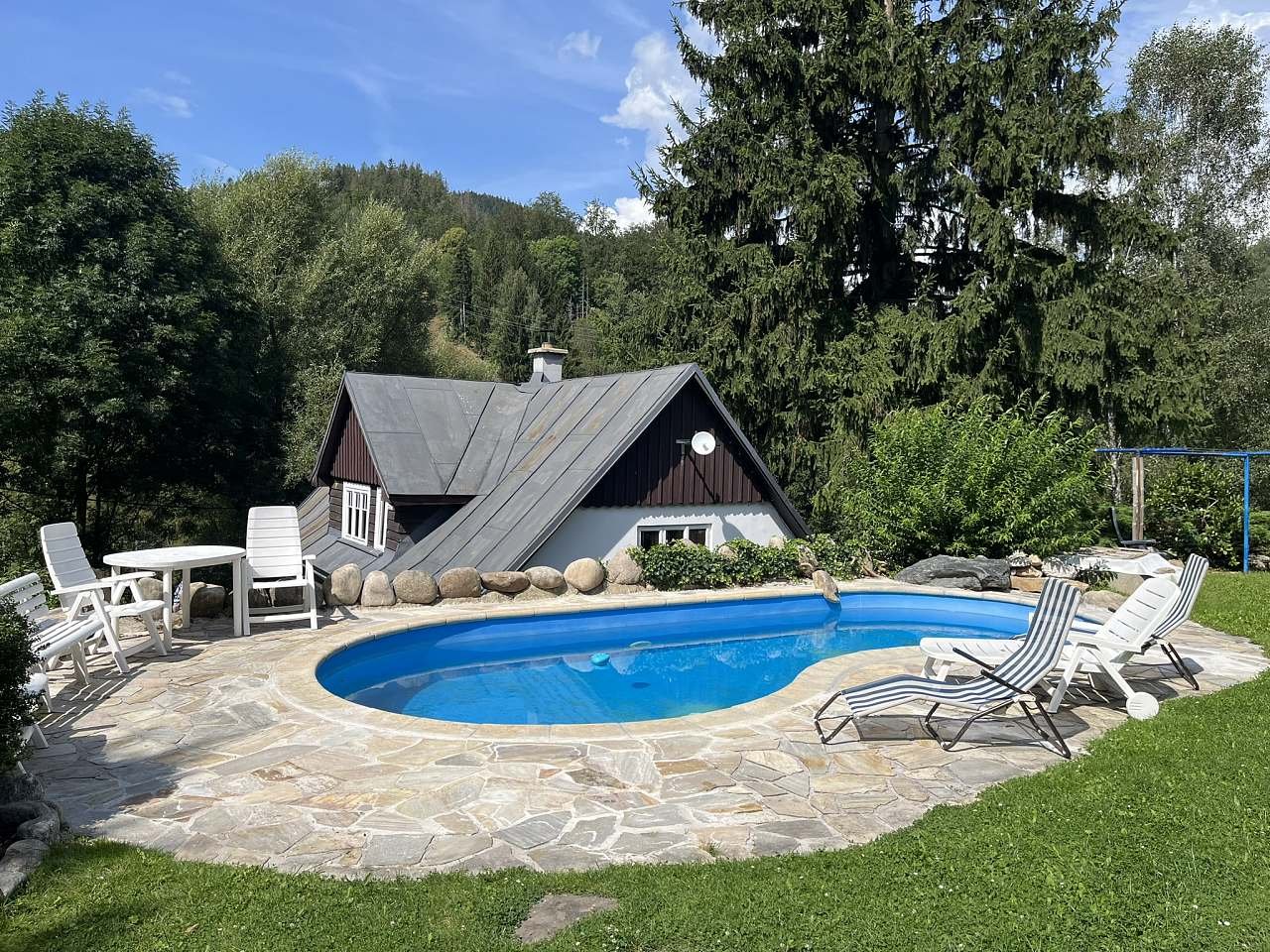 Penzion Muštelka - Bazén na zahradě