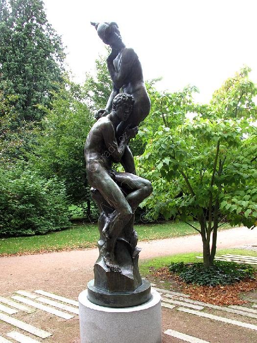 plastika Ztracený ráj