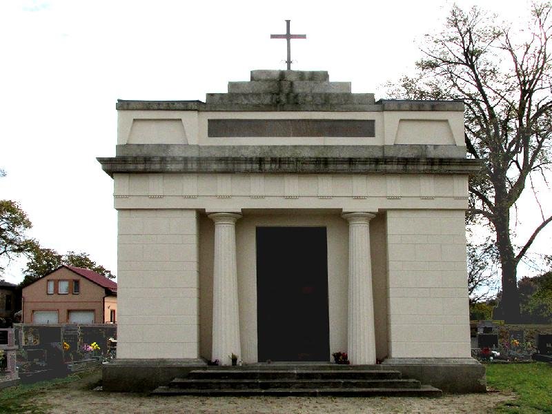 pohřební kaple sv. Kříže