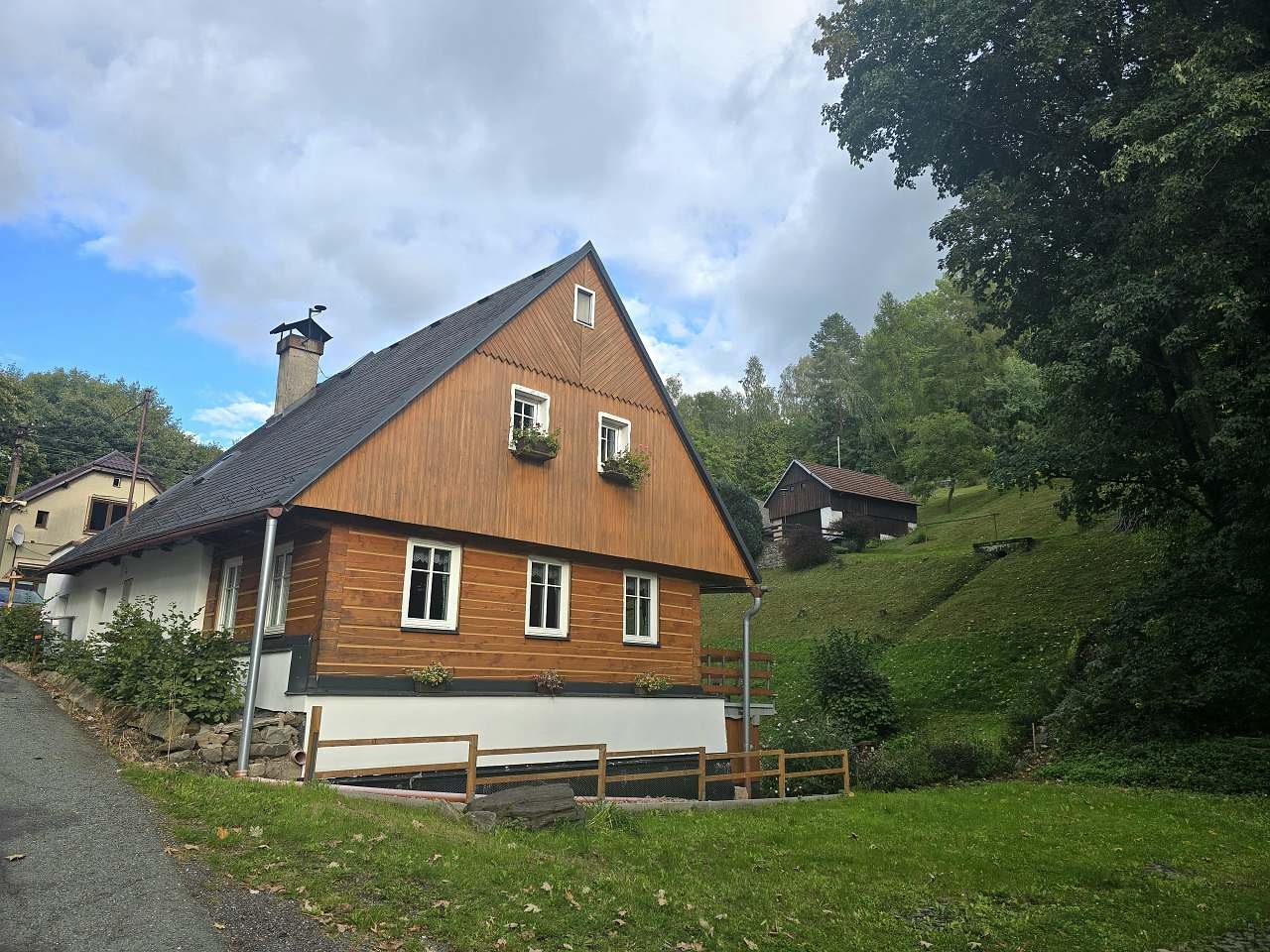 Poloroubenka Strážkovice