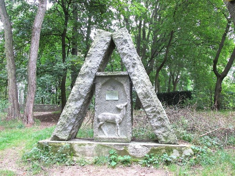 pomník Hermanna Lönse