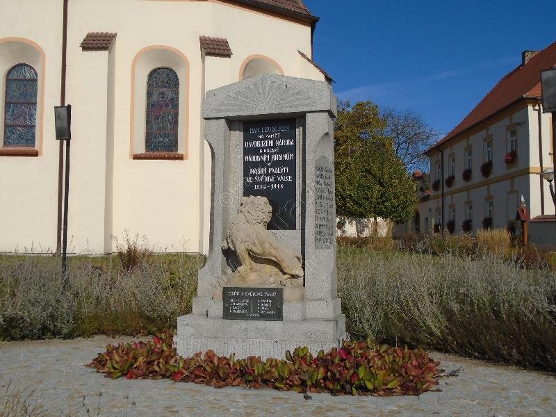 pomník padlým v 1. a 2. světové válce