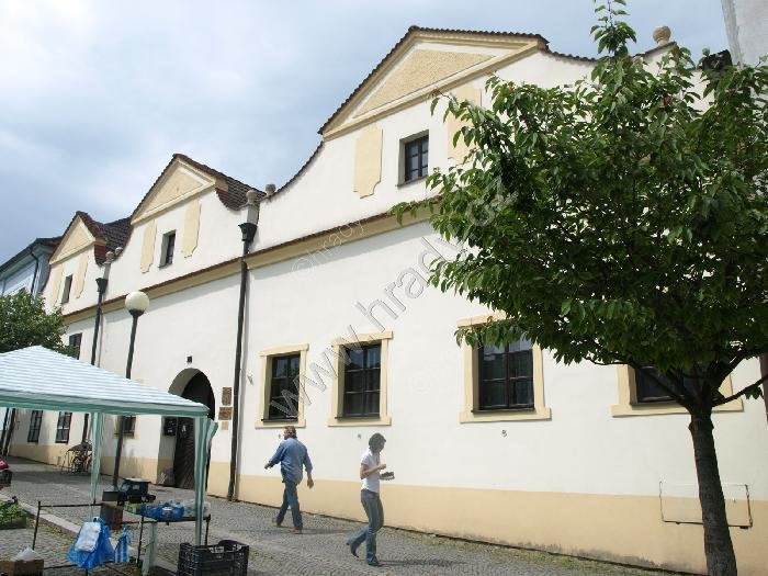 Poštovský dům