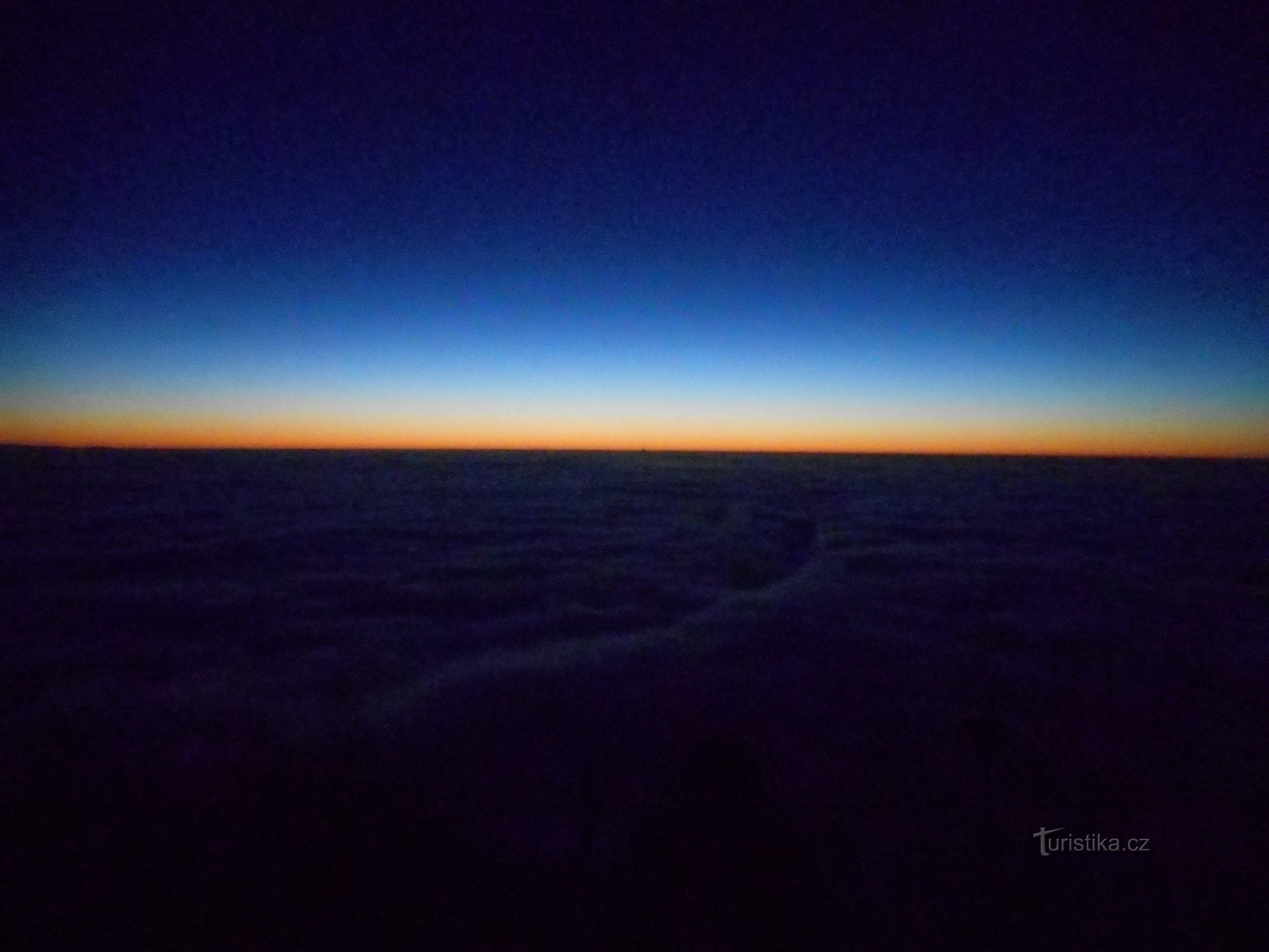 Předehra hlavního představení.