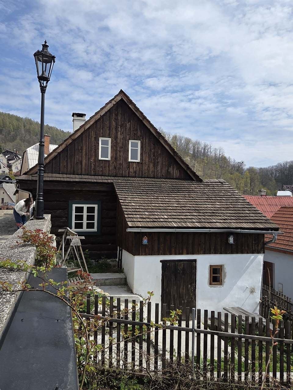 Přední strana roubenky