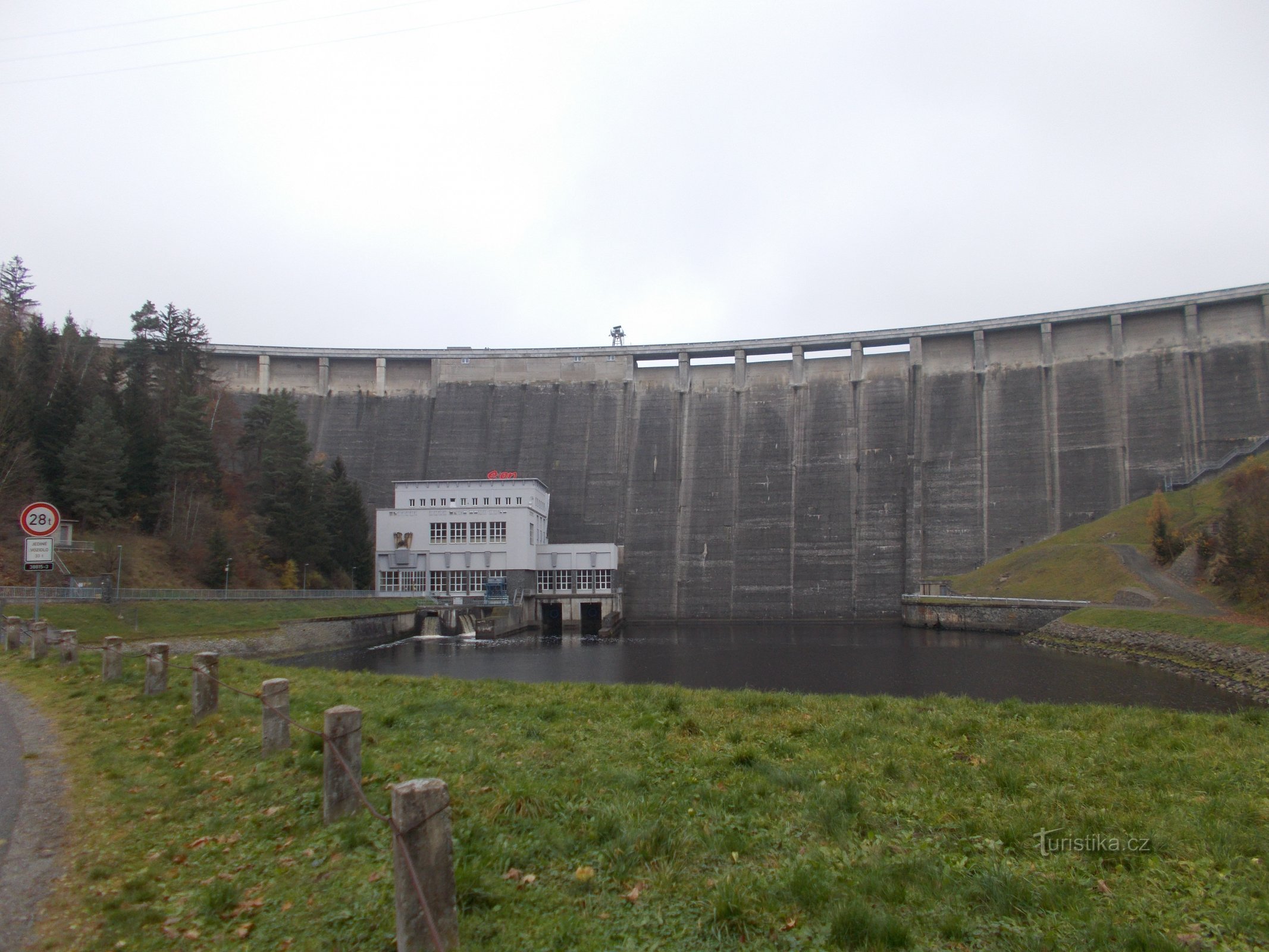 Přehradní hráz nádrže Vír