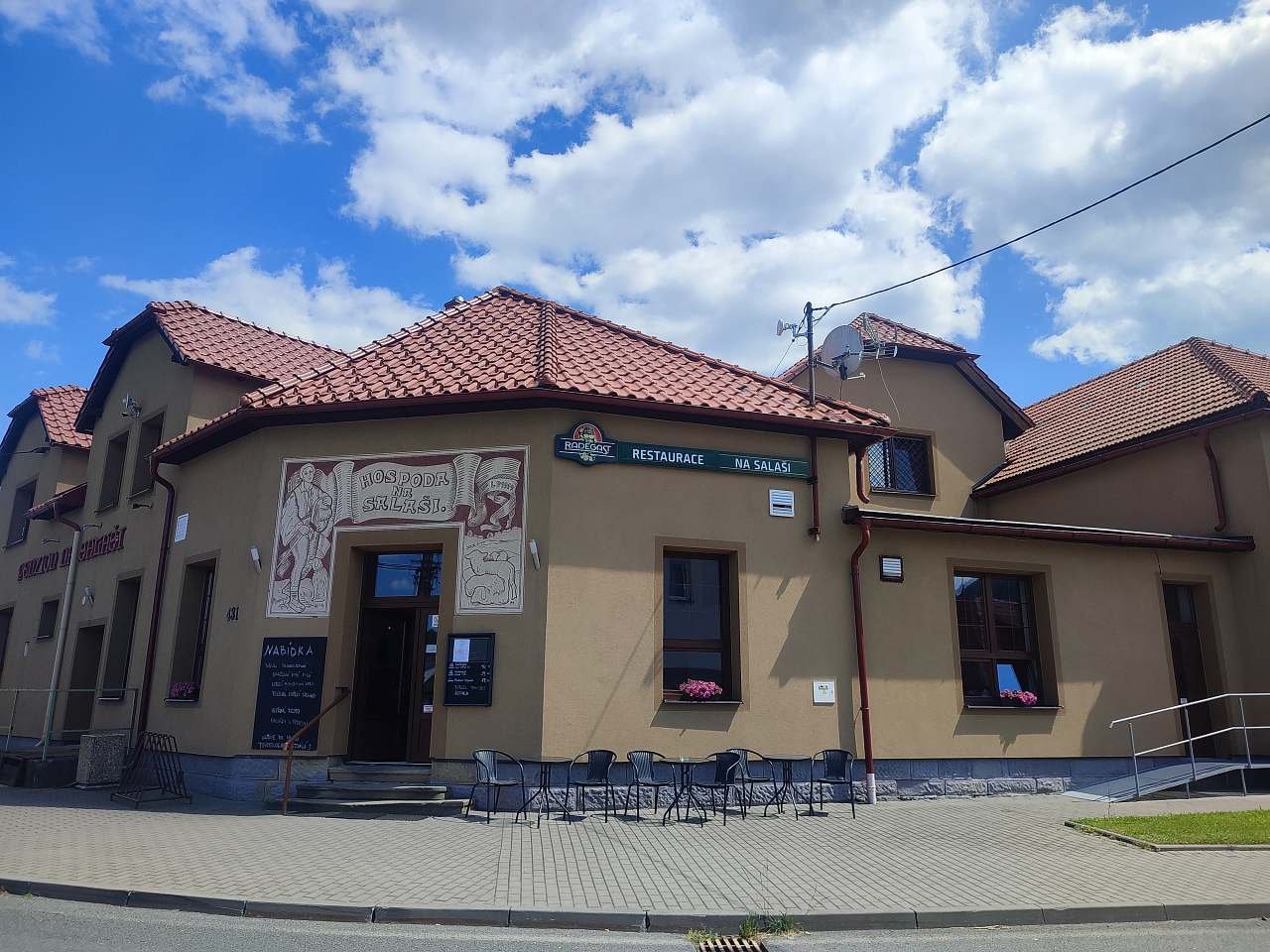 Restaurace a penzion Na Salaši