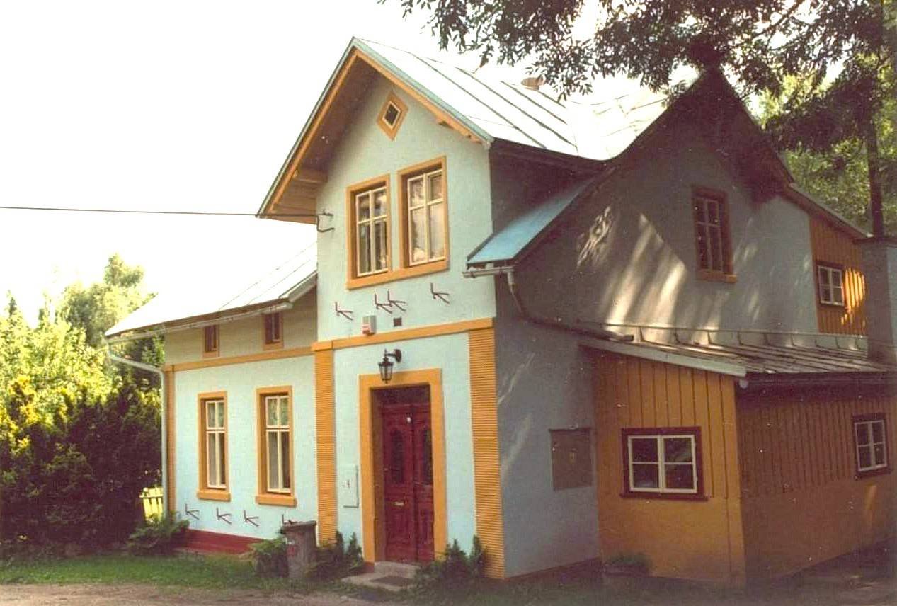 Romantický dům u řeky - V létě