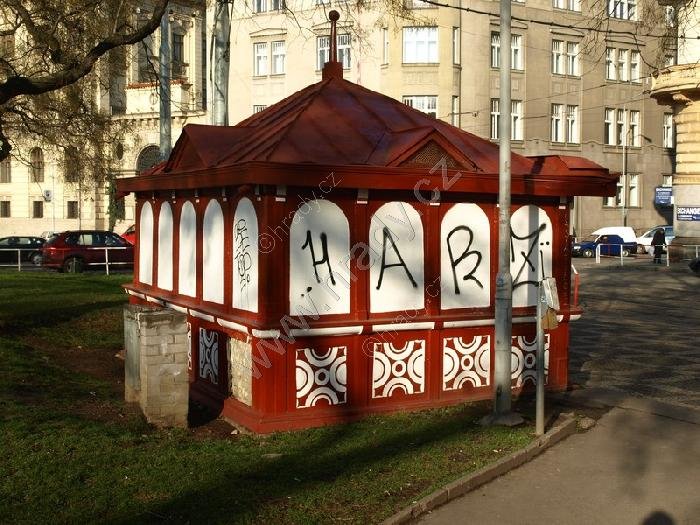 rondokubistický kiosek