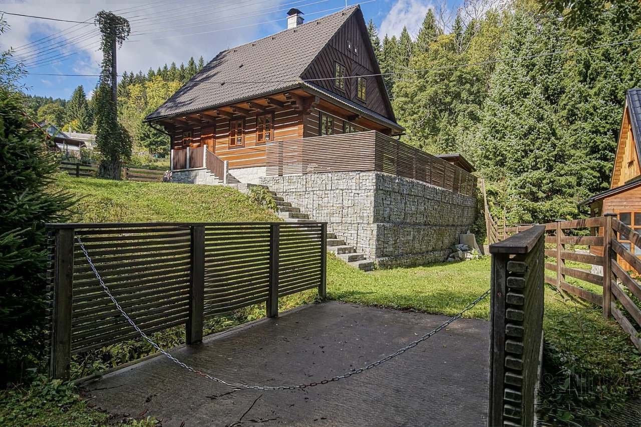 Roubenka Ostružinka