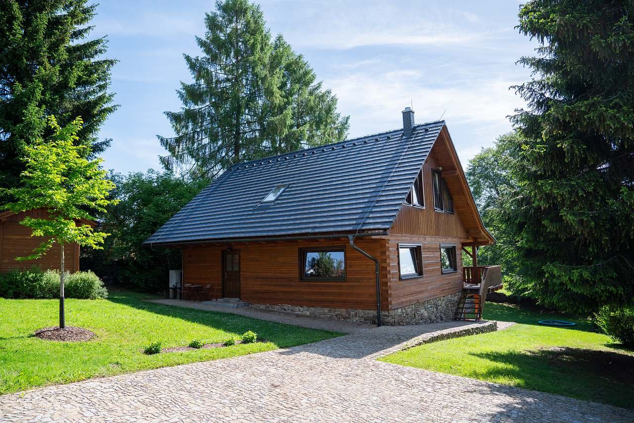 Roubenka pod Boubínem pohled při příjezdu