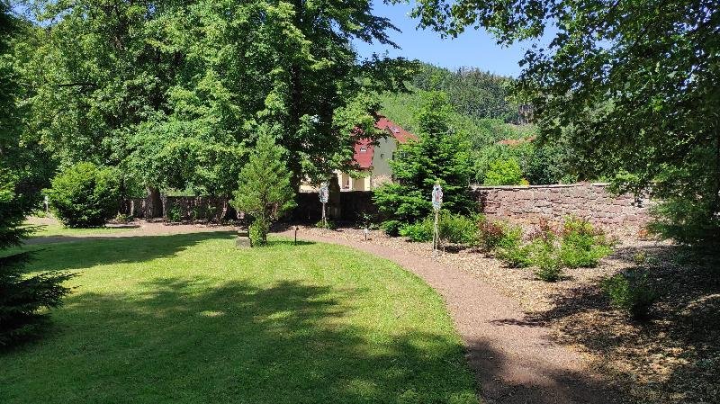 Růžencová zahrada