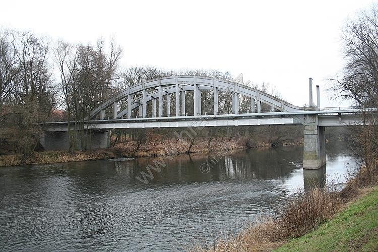 silniční most
