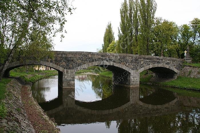 silniční most