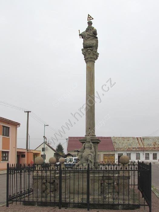 sloup Nejsvětější Trojice s Pietou