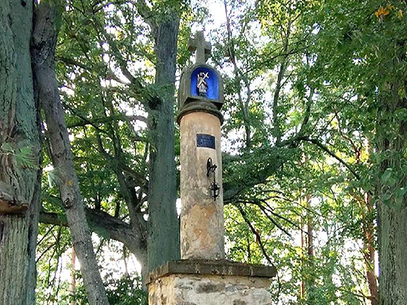 sloup sv. Jana Nepomuckého