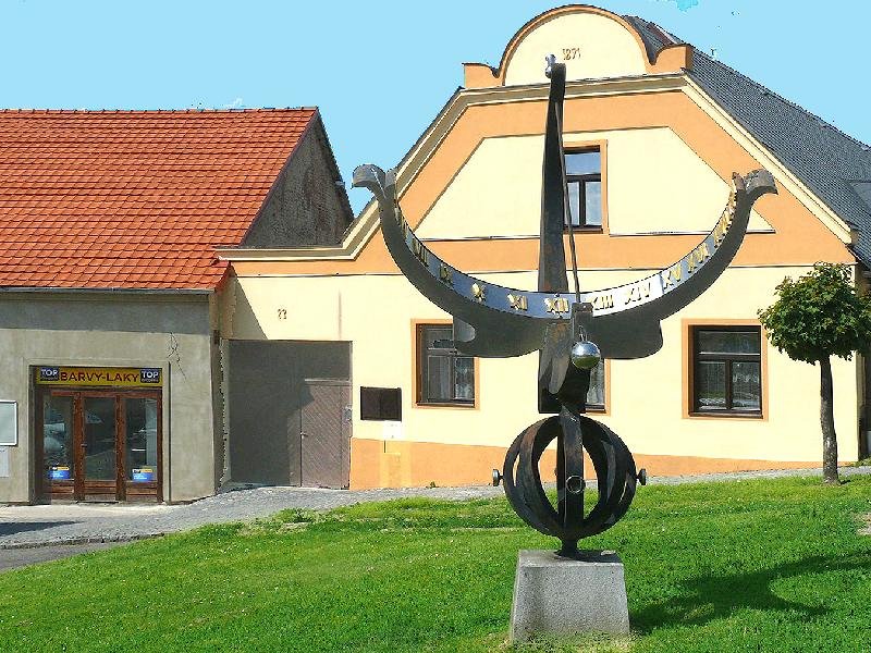 sluneční hodiny