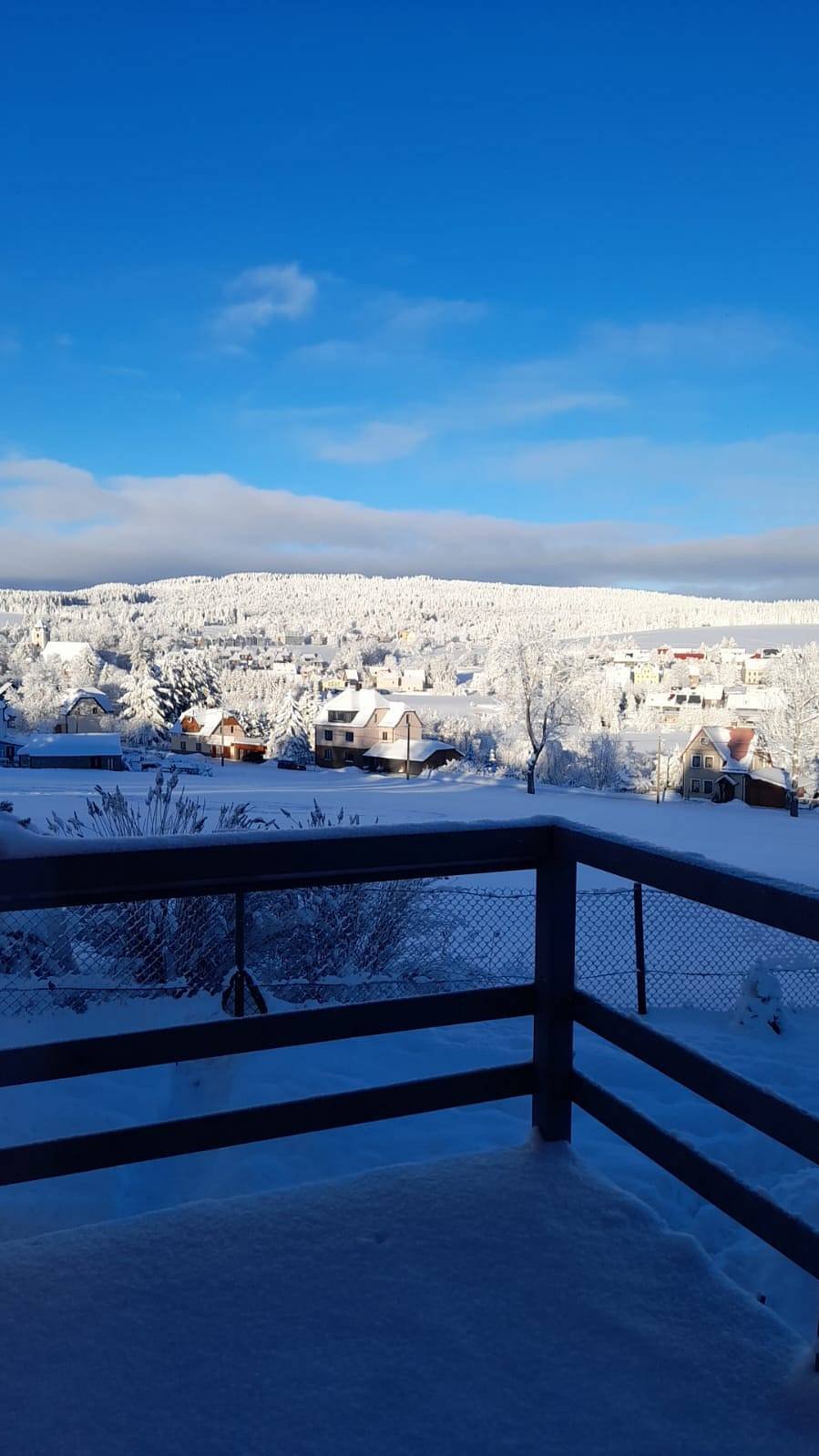 Sluneční vyhlídka z terasy v zimě