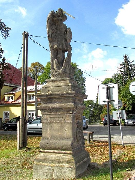 socha Archanděla Michaela