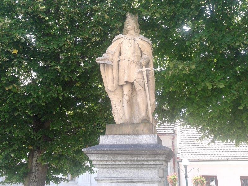 socha krále Jiřího z Kunštátu a Poděbrad