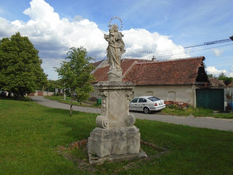 socha Panny Marie Immaculaty