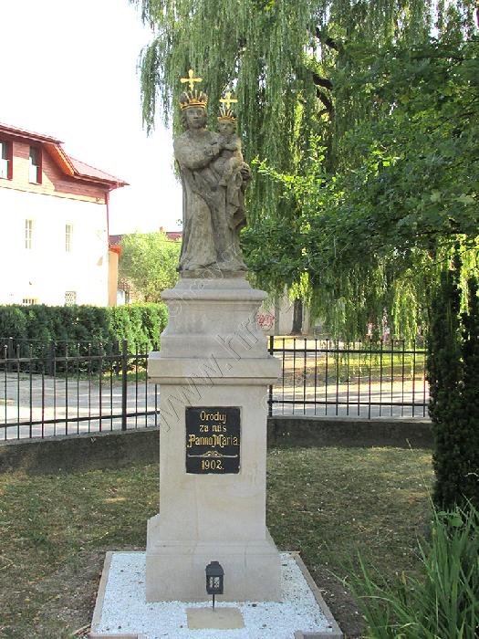 socha Panny Marie s Ježíškem