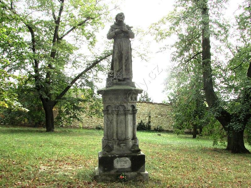 socha sv. Františka z Assisi