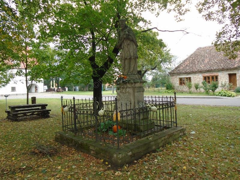 socha sv. Jana Nepomuckého