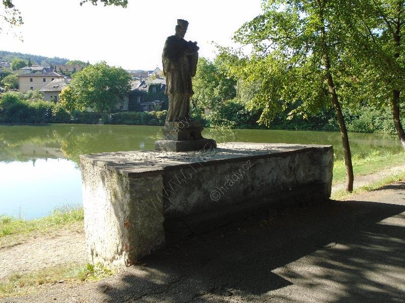 socha sv. Jana Nepomuckého