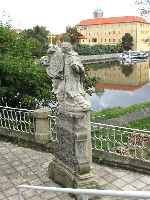 socha sv. Jana Nepomuckého