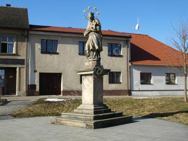socha sv. Jana Nepomuckého