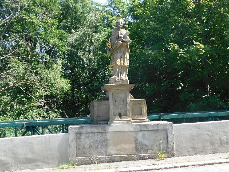 socha sv. Jana Nepomuckého